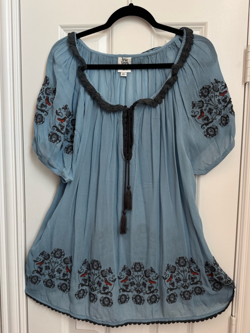 IVY JANE Blue Embroidered BOHO Peasant Tunic with Tassel Tie NWOT size XL - Picture 2 of 3